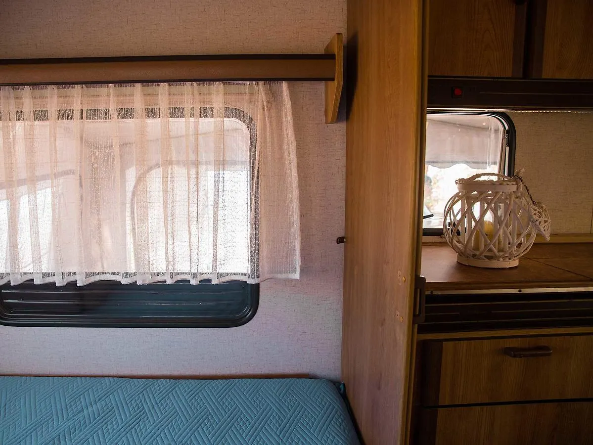캠프장 Camping Cala D'Ostia 풀라